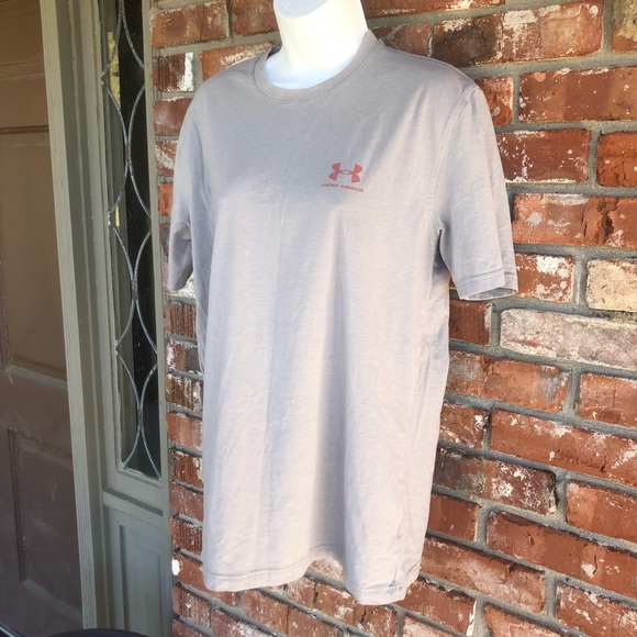 Under Armour gray short sleeve loose fit tee size Medium - Picture 2 of 8